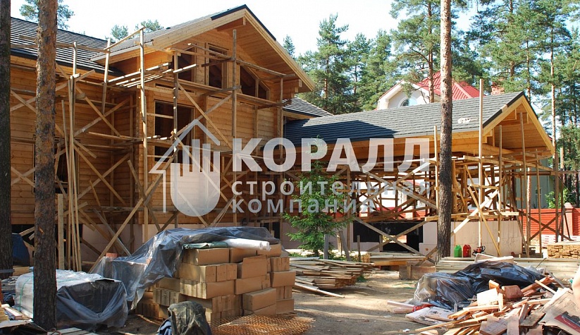 коттедж с бассейном  для комфортного проживания  строительной компанией Коралл