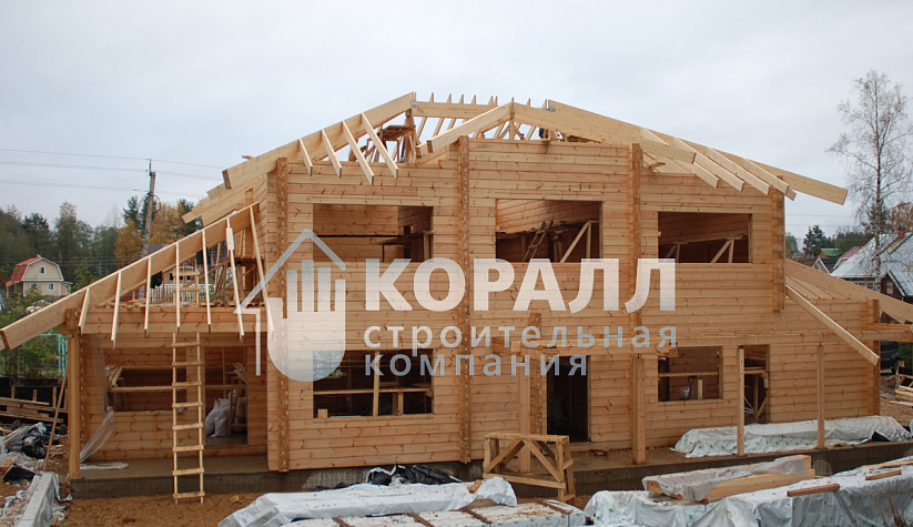 построен дом из клеёного бруса строительной компанией Коралл